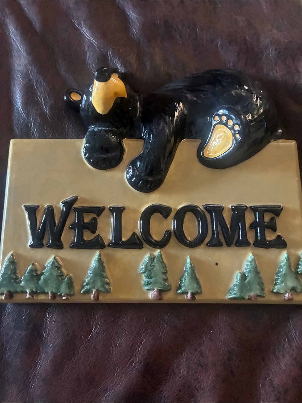 Ceramic Black & Yellow Bear Welcome Plaque - Rustic Home Accent